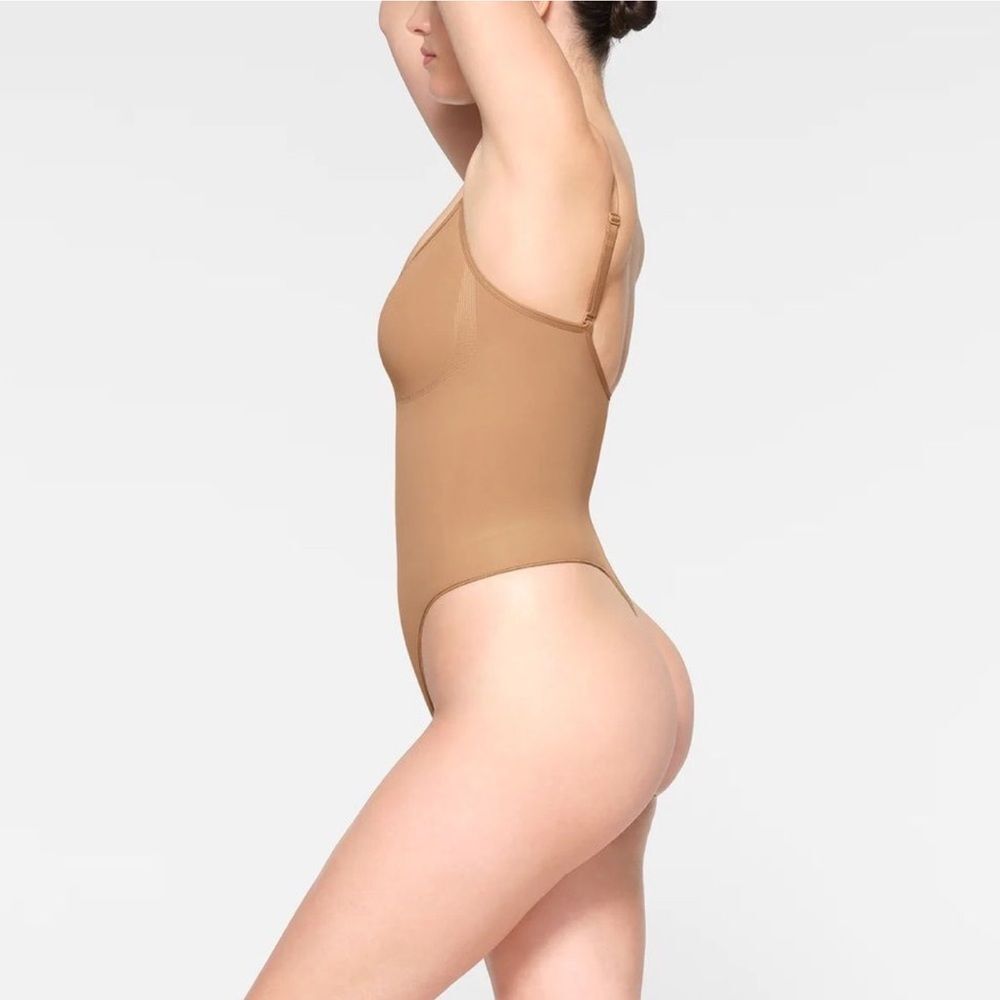 SKIMS SEAMLESS SCULPT THONG BODYSUIT SHAPEWEAR OCHRE BEIGE SIZE LARGE XL - Picture 2 of 8